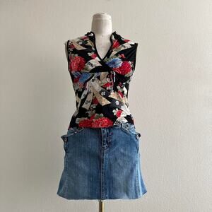 Vintage black floral print sleeveless top